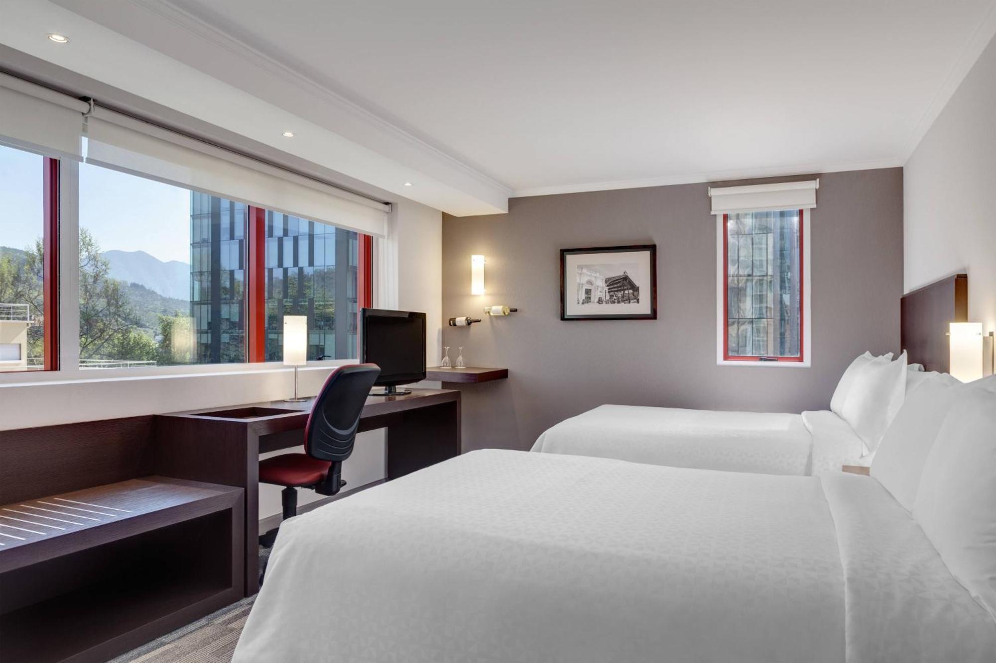 Four Points By Sheraton Santiago Ngoại thất bức ảnh
